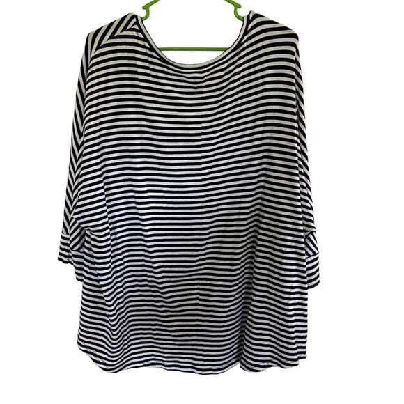 Boutique plus size blouse size 3XL vneck black & white stripe drop down sleeve - Picture 4 of 5